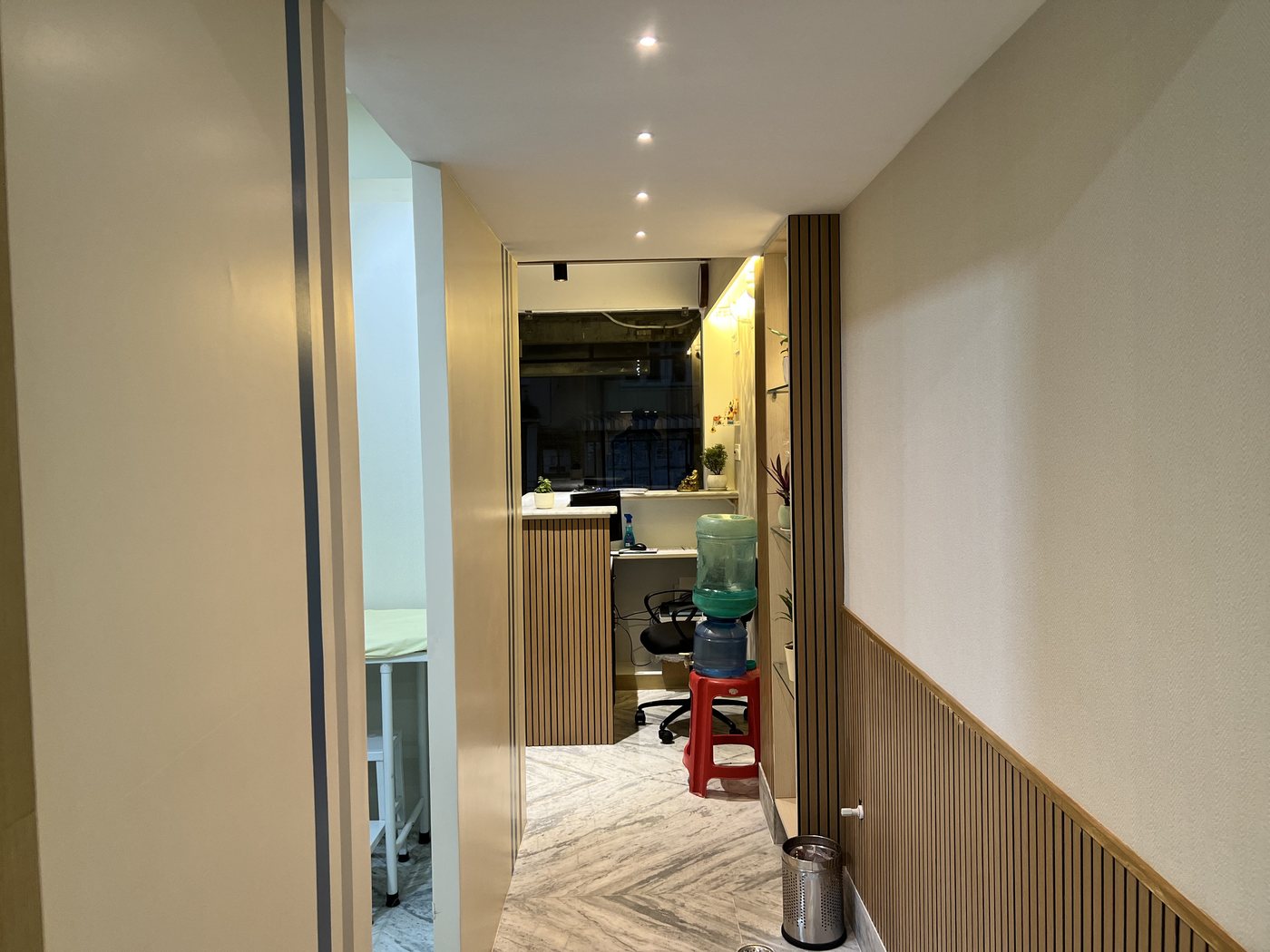 The corridor leading in from the entrance